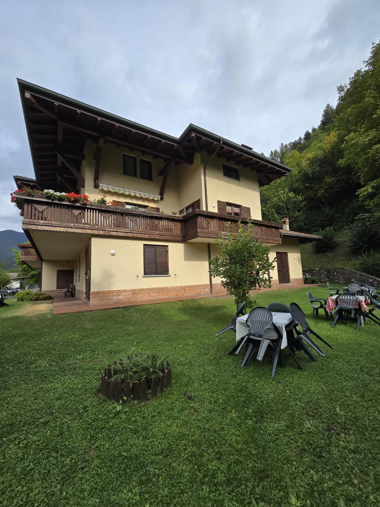 Appartement Casa Ornella à LEDRO Extérieur photo